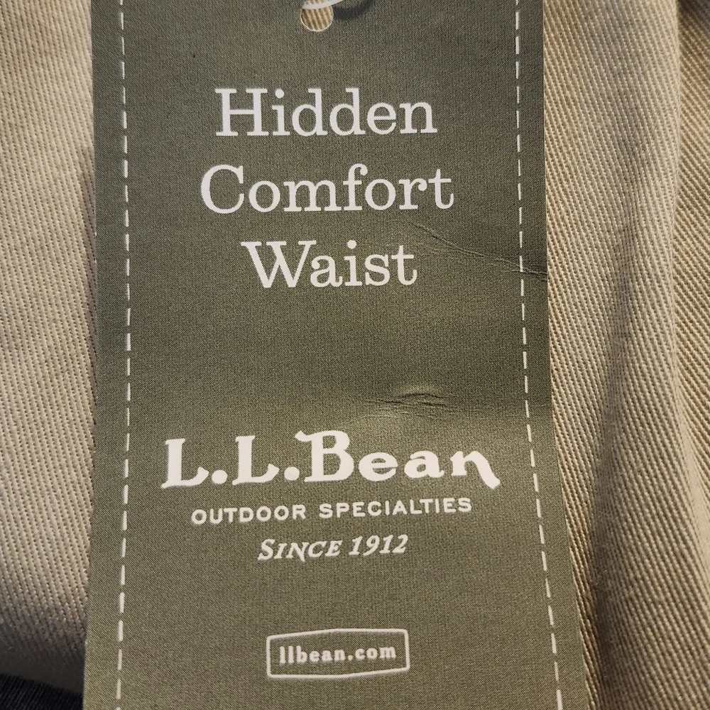 NWT L.L.Bean Pleated Khaki Comfort Waist Men's Chino‎ Size 37